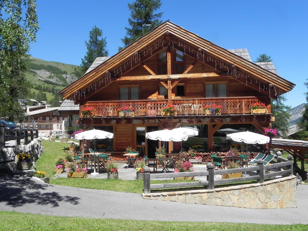 Hotel Ecureuil Vars  Bagian luar foto