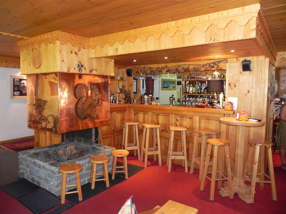 Hotel Ecureuil Vars  Bagian luar foto