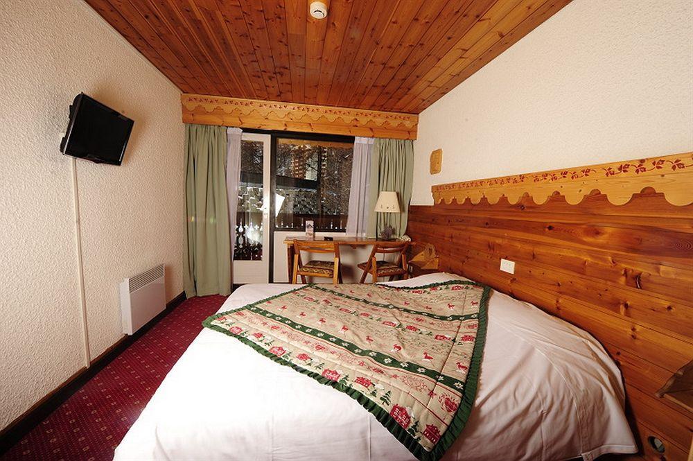 Hotel Ecureuil Vars  Bagian luar foto