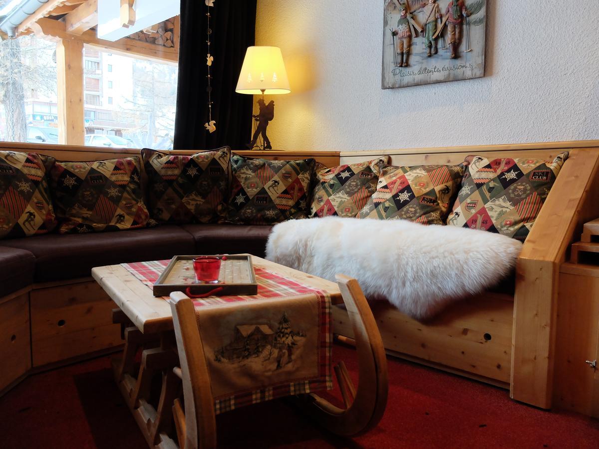 Hotel Ecureuil Vars  Bagian luar foto