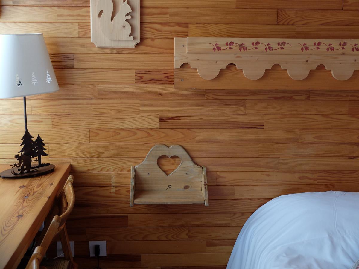 Hotel Ecureuil Vars  Bagian luar foto