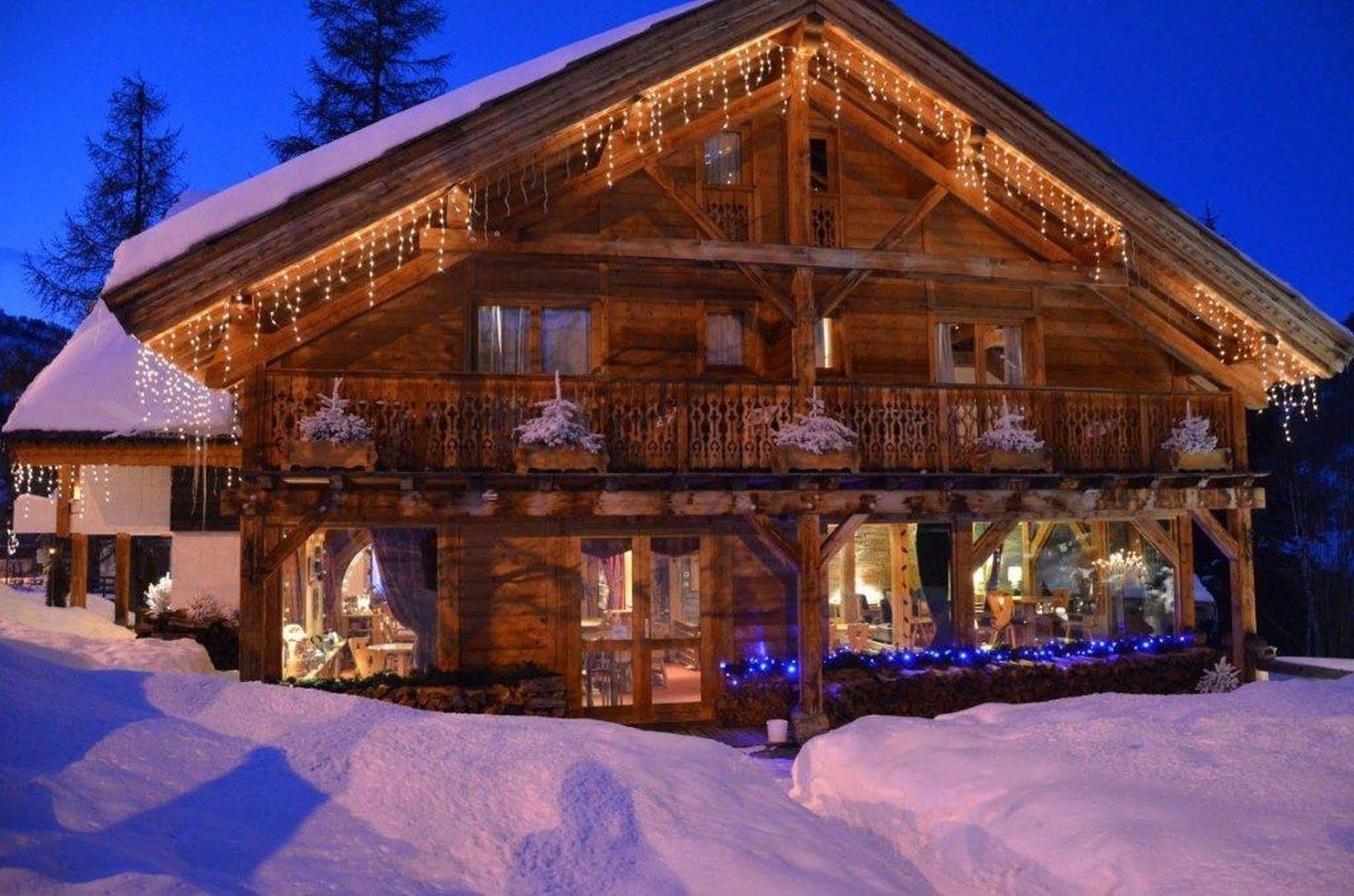 Hotel Ecureuil Vars  Bagian luar foto